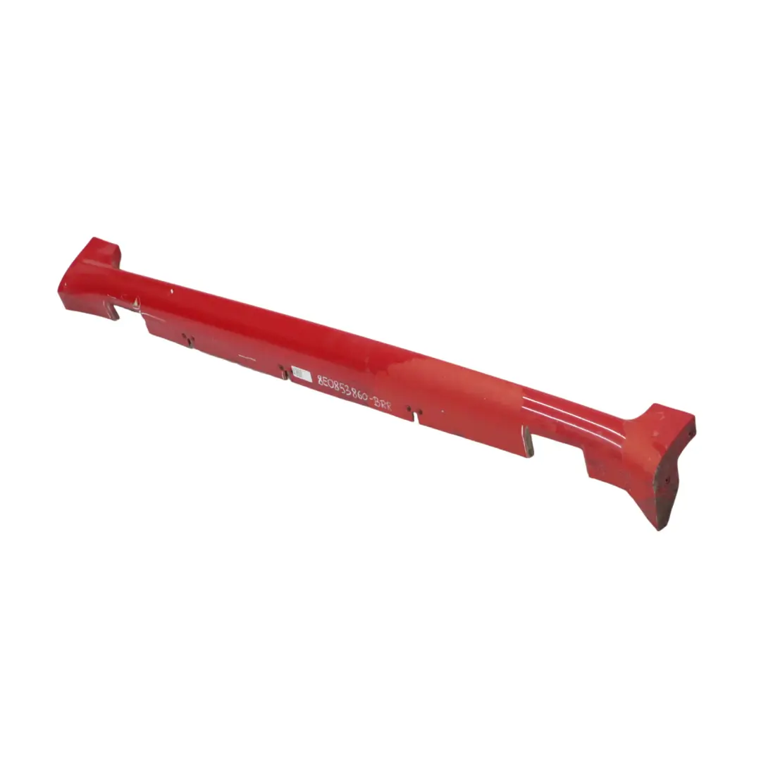 Minigonna Laterale Destra Pannello di Copertura Brilliant Red - Y3J per Audi A4 B7 con numero di parte 8E0853860 Audi A4 B7 Minigonna Laterale Destra Pannello di Copertura Brilliant Red - Y3J - SKU 8E0853860-BRR - Numero di parte 8E0853860