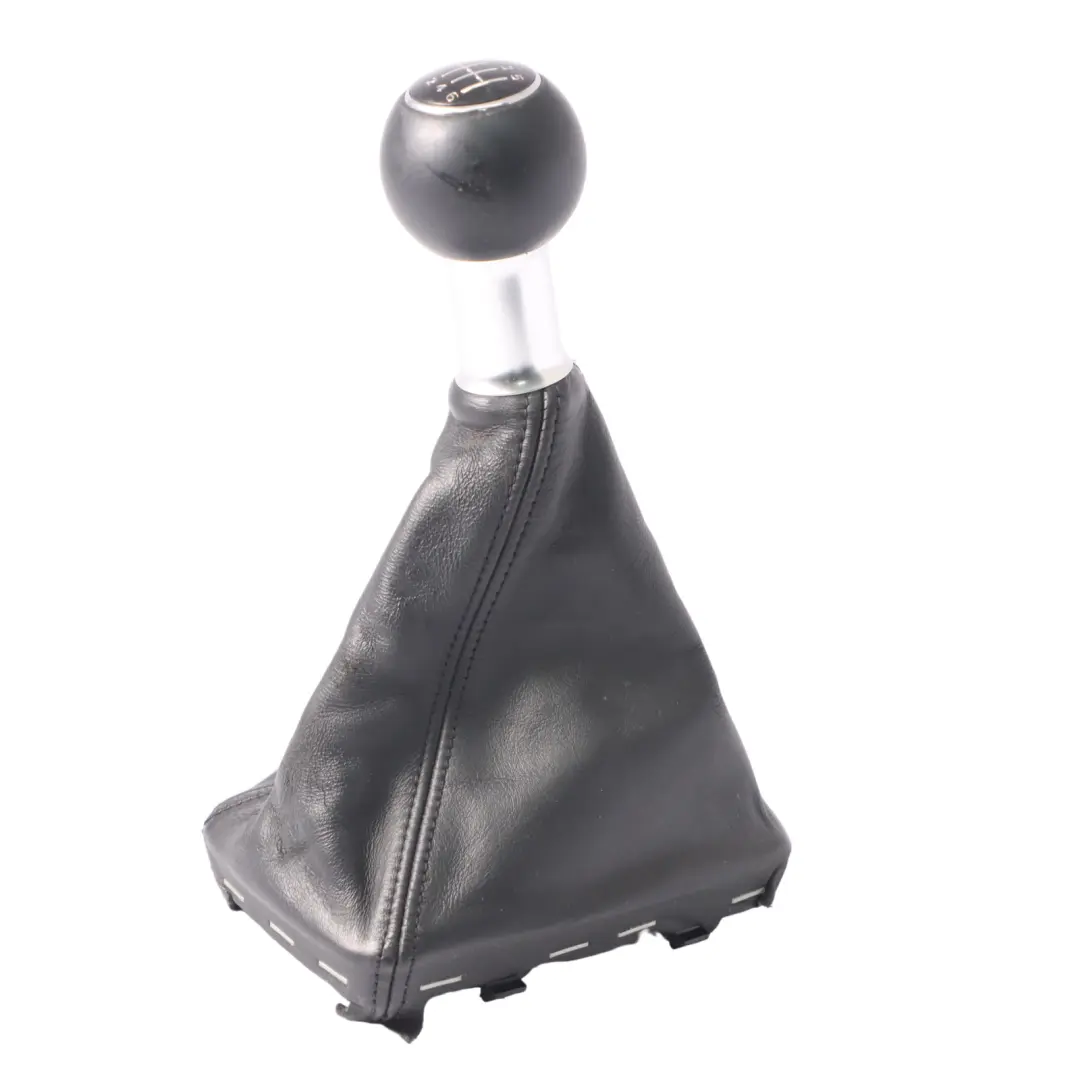 Pomo de la palanca de cambios de 6 velocidades de cuero para Audi A4 B7 con número de pieza 8E0863278DE Audi A4 B7 Pomo de la palanca de cambios de 6 velocidades de cuero - SKU 8E0863278DE - Número de pieza 8E0863278DE
