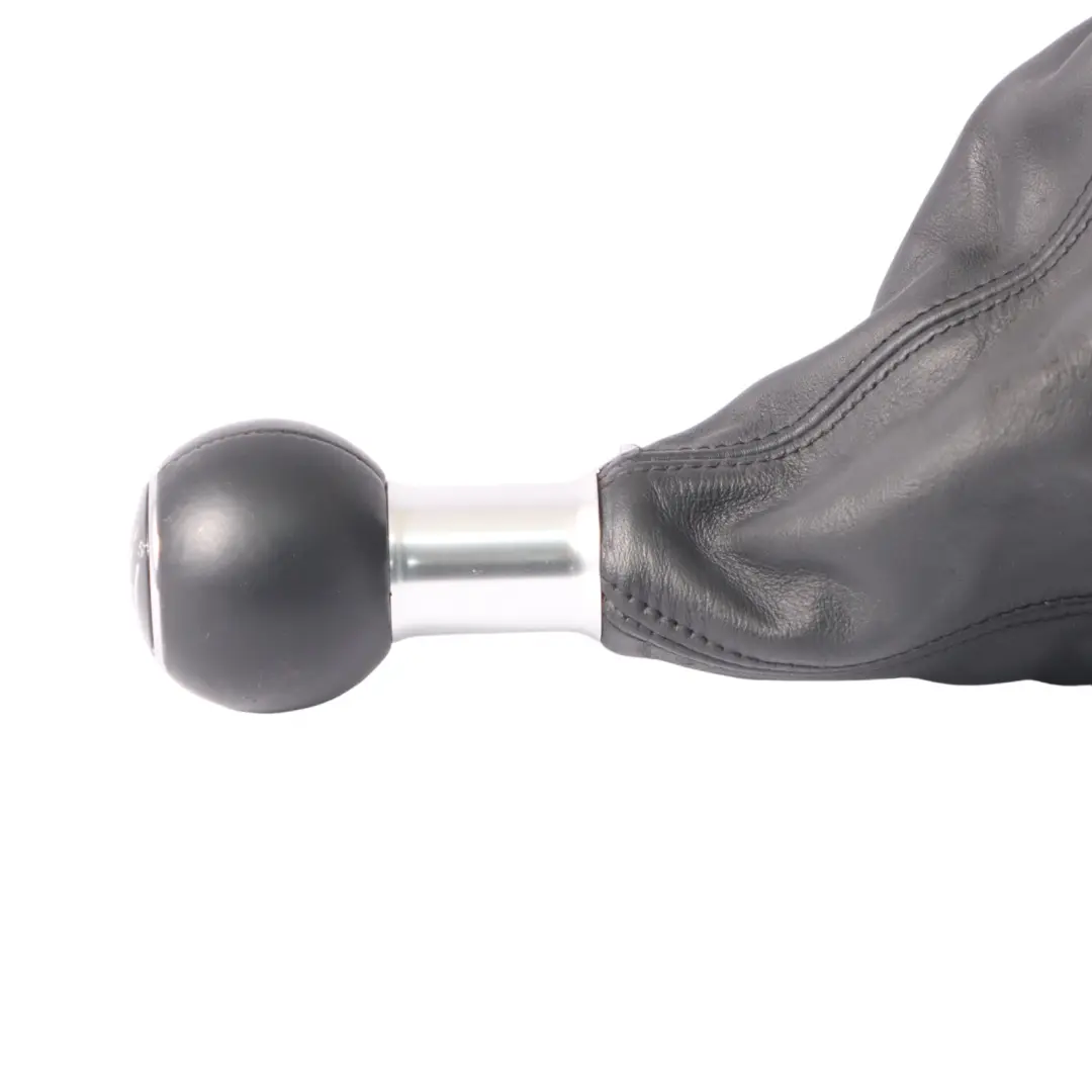 Maniglia del pomello del cambio a 6 velocità in pelle per Audi A4 B7 con numero di parte 8E0863278DE Audi A4 B7 Maniglia del pomello del cambio a 6 velocità in pelle - SKU 8E0863278DE - Numero di parte 8E0863278DE
