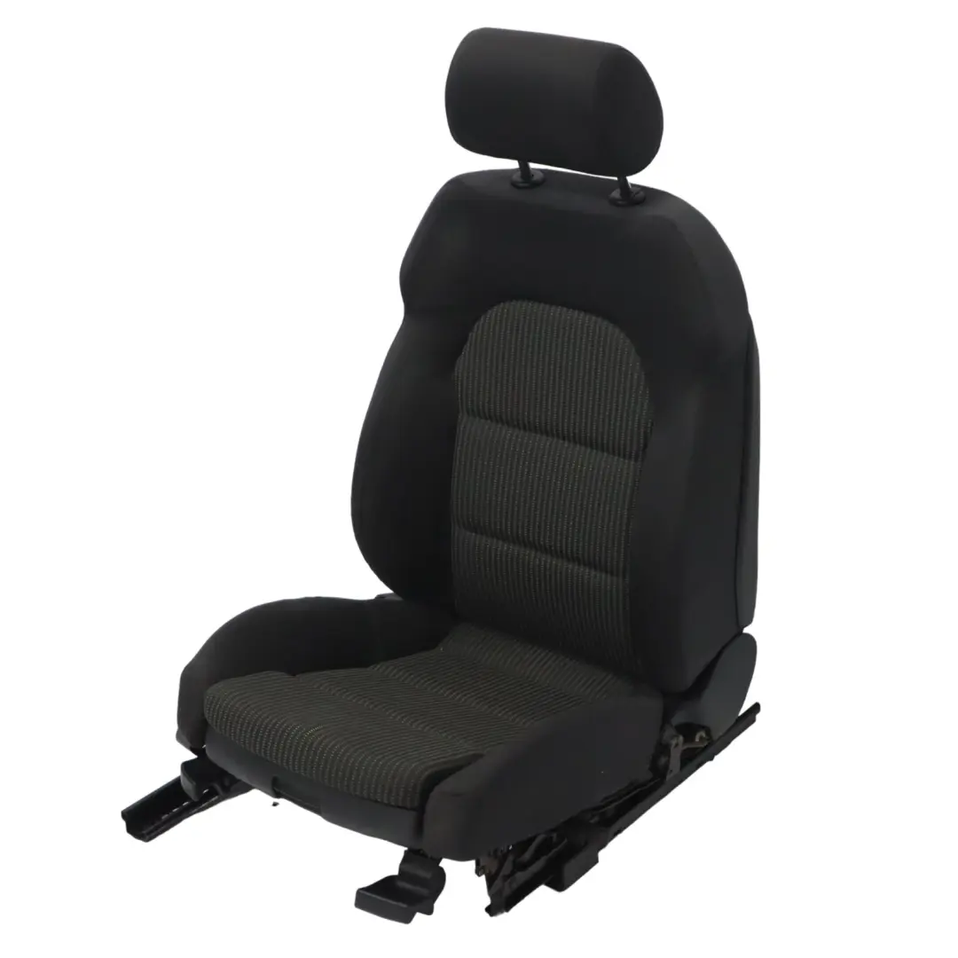 Audi A4 B7 Fotel Sportowy Przedni Prawy Przód Materiałowy Panther Czarny - SKU 8E0881806Q-1 - Numer Części 8E0881806Q