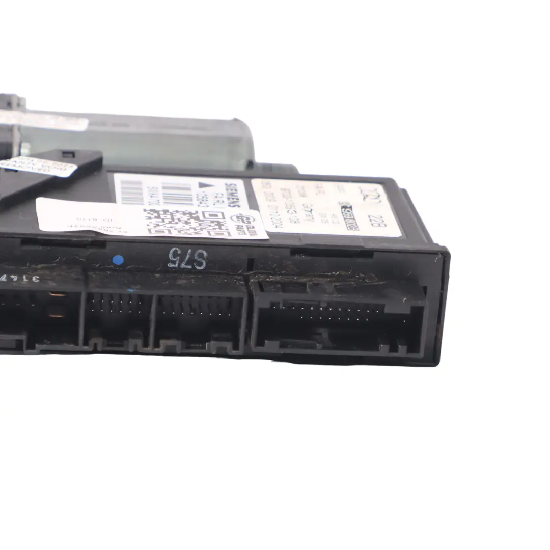 Driver's Door Window Lifter Motor Front Right O/S 8E2959802B to Audi A4 B7 with Part number 8E2959802E Audi A4 B7 Driver's Door Window Lifter Motor Front Right O/S 8E2959802B - SKU RHD-8E2959802E - Part number 8E2959802E