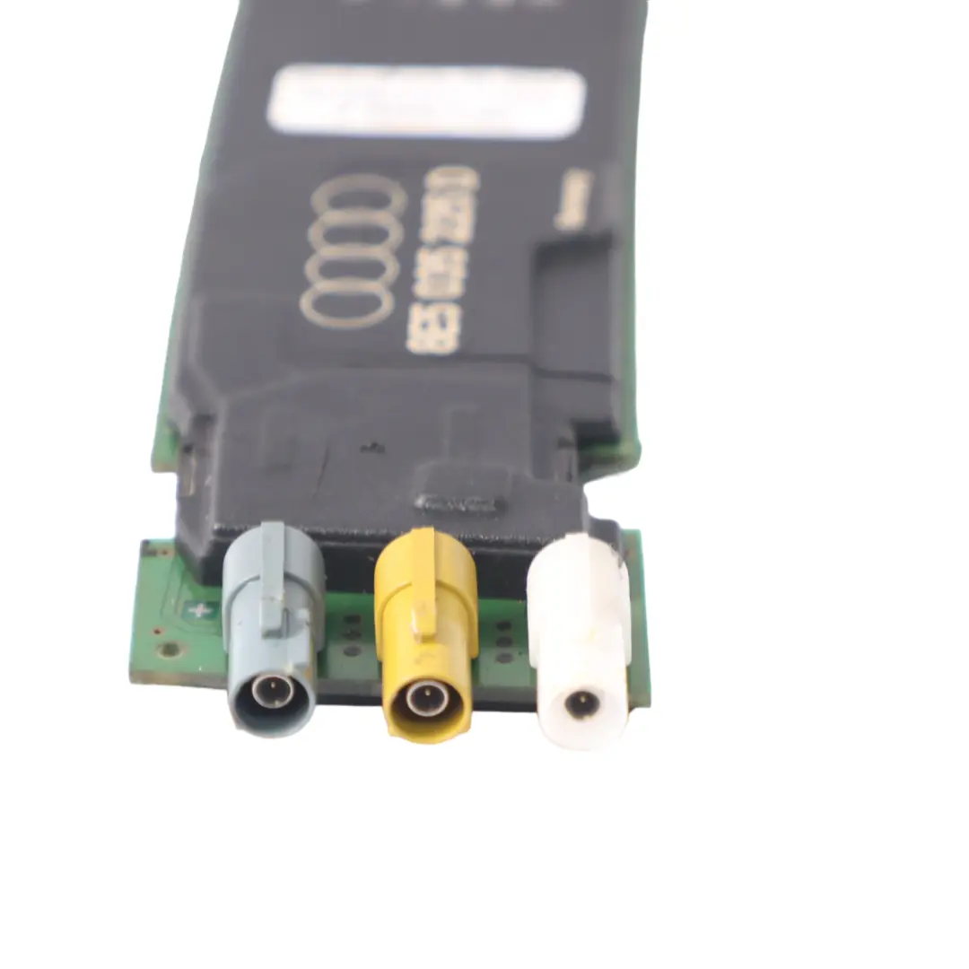 Modulo amplificatore antenna finestra per Audi A4 B7 con numero di parte 8E5035225D Audi A4 B7 Modulo amplificatore antenna finestra - SKU 8E5035225D - Numero di parte 8E5035225D