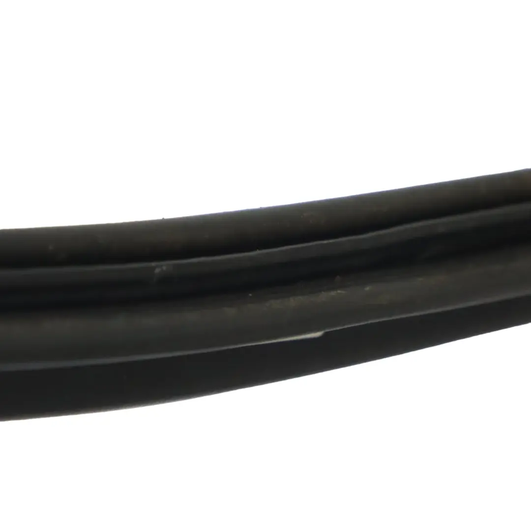 Trunk Bootlid Hatch Trunk Seal Gasket Rubber to Audi A4 B7 with Part number 8E5827705L Audi A4 B7 Trunk Bootlid Hatch Trunk Seal Gasket Rubber - SKU 8E5827705L - Part number 8E5827705L