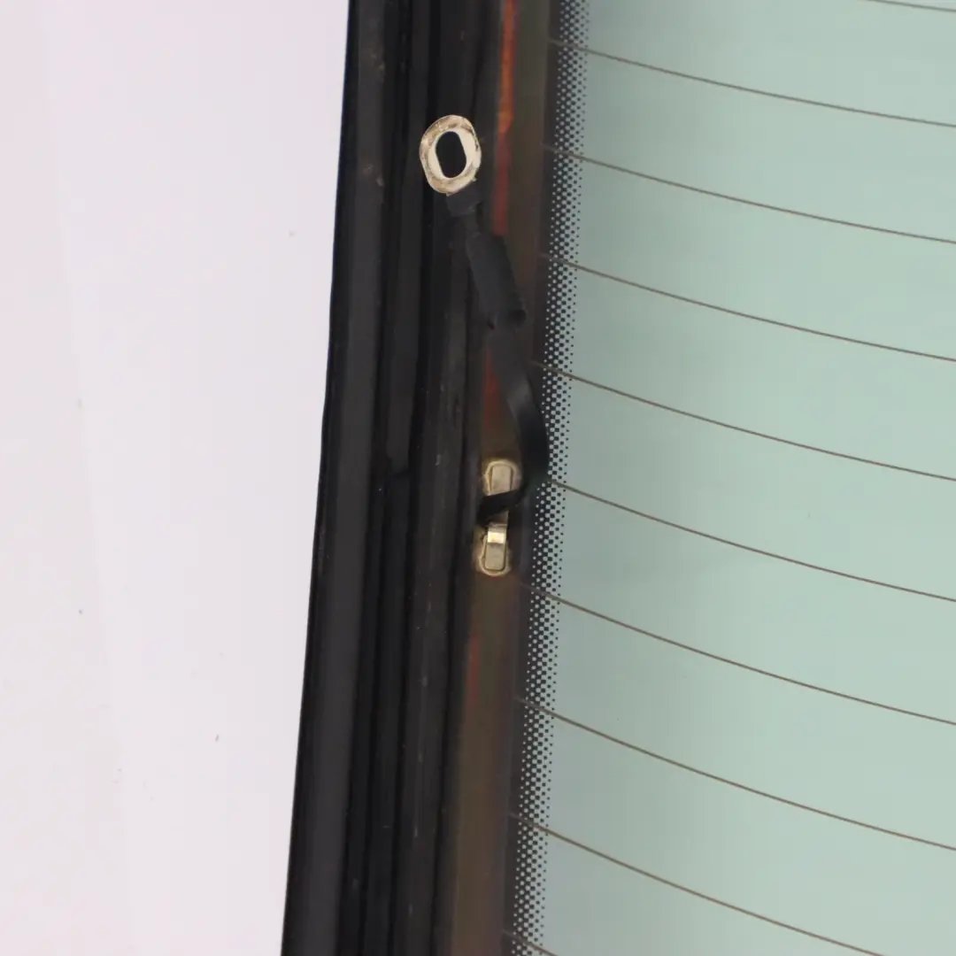 Window Glass Glazing Green AS2 to Audi A4 RS4 Rear with Part number 8E5845501N Audi A4 RS4 Rear Window Glass Glazing Green AS2 - SKU 8E5845501N - Part number 8E5845501N