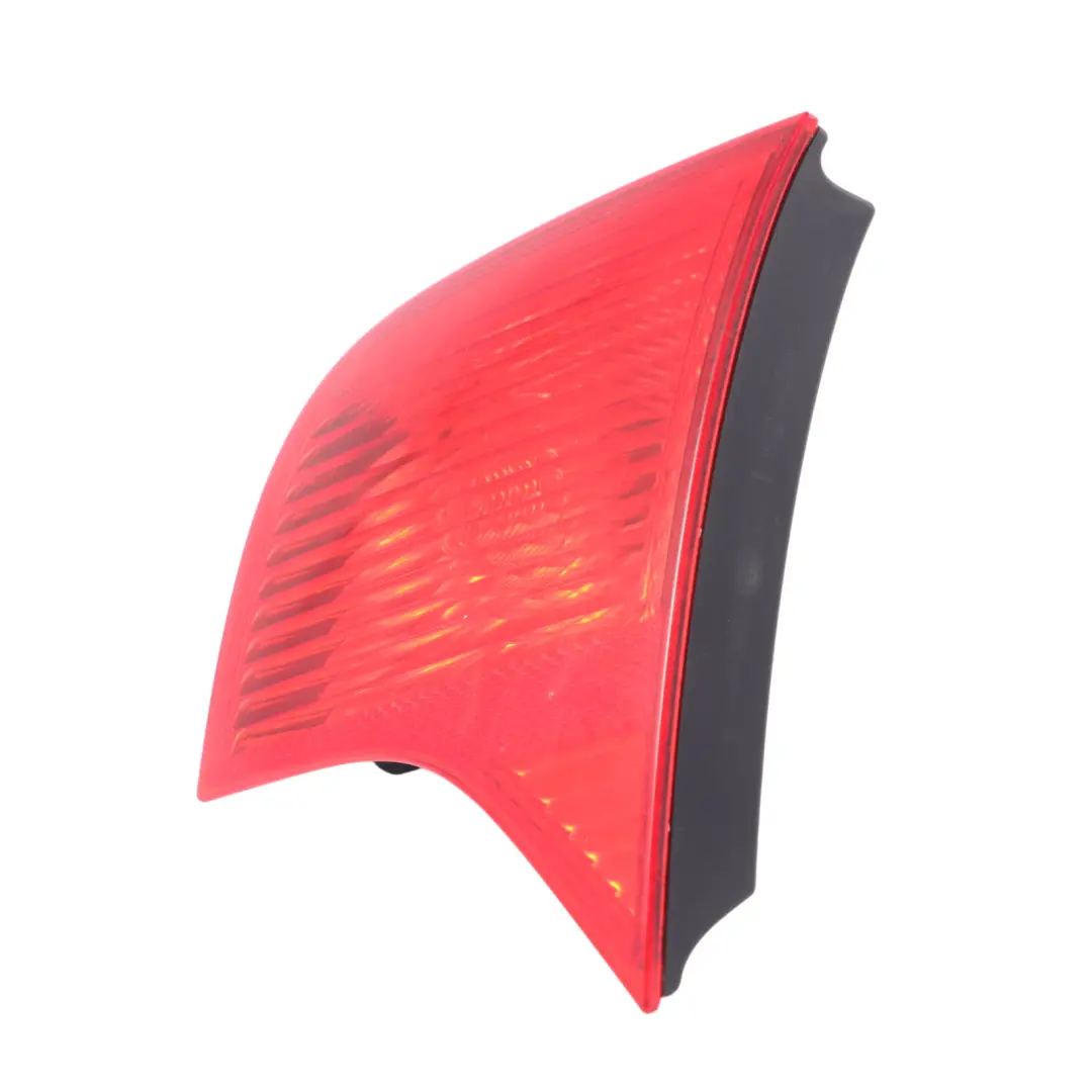 Rücklicht Licht Lampe Seitenwand Hinten Rechts für Audi A4 B7 mit Teilenummer 8E5945094A Audi A4 B7 Rücklicht Licht Lampe Seitenwand Hinten Rechts - SKU 8E5945094A - Teilenummer 8E5945094A