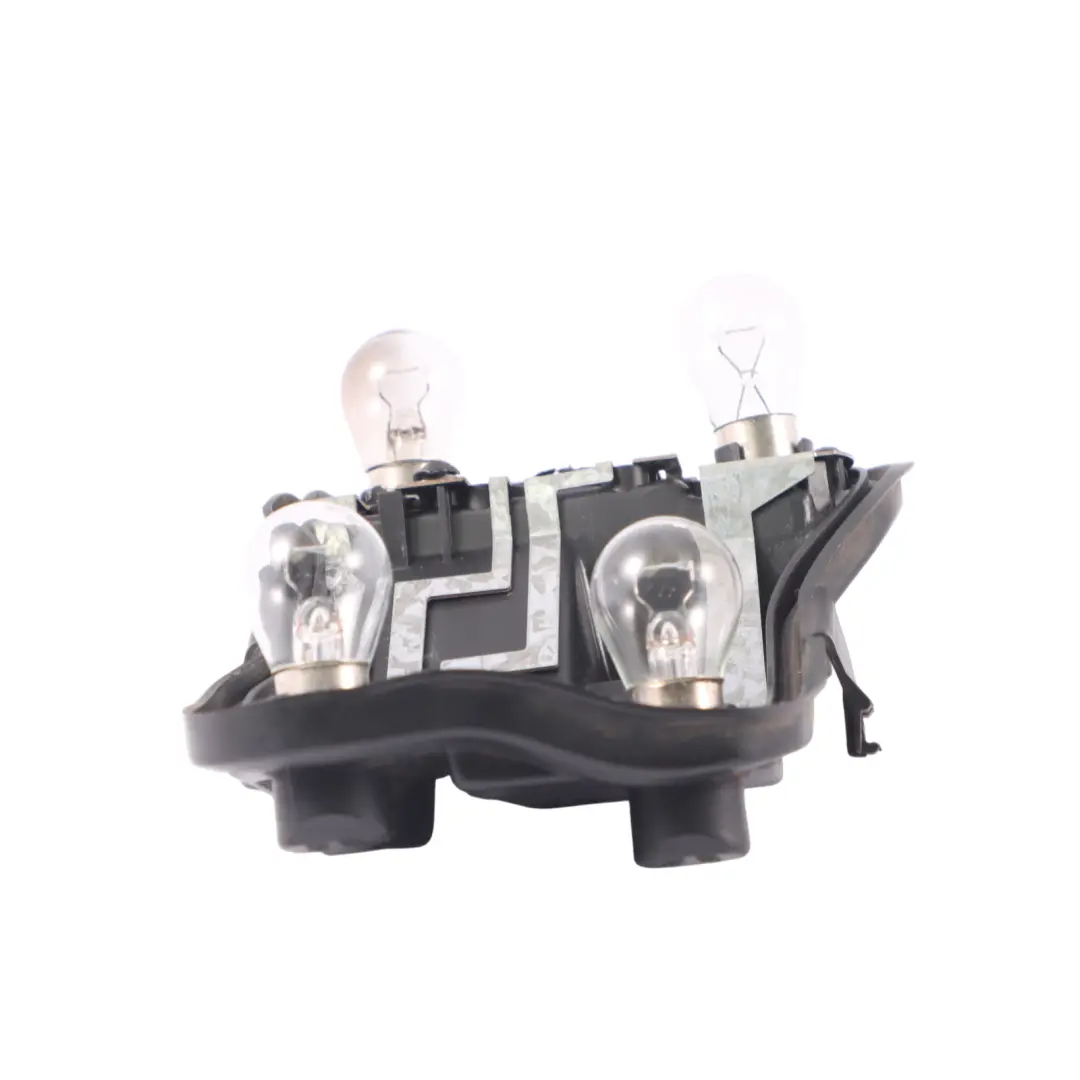 Luz Trasera Derecha Portalámparas para Audi A4 B7 con número de pieza 8E5945258B Audi A4 B7 Luz Trasera Derecha Portalámparas - SKU 8E5945258B - Número de pieza 8E5945258B