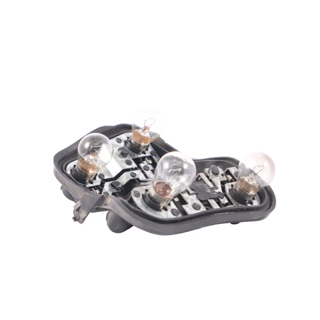 Lampada Posteriore Destra Fanale Posteriore Portalampada per Audi A4 B7 con numero di parte 8E5945258B Audi A4 B7 Lampada Posteriore Destra Fanale Posteriore Portalampada - SKU 8E5945258B - Numero di parte 8E5945258B