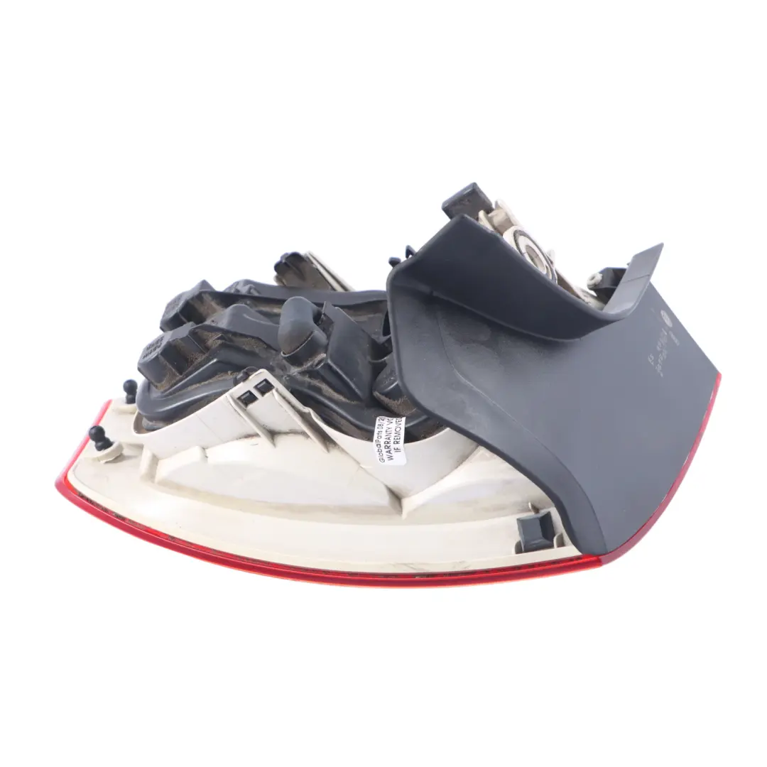 Luz Trasera Panel Lateral Trasera Izquierda para Audi A4 B7 con número de pieza 8E5945095 Audi A4 B7 Luz Trasera Panel Lateral Trasera Izquierda - SKU 8E5945095 - Número de pieza 8E5945095