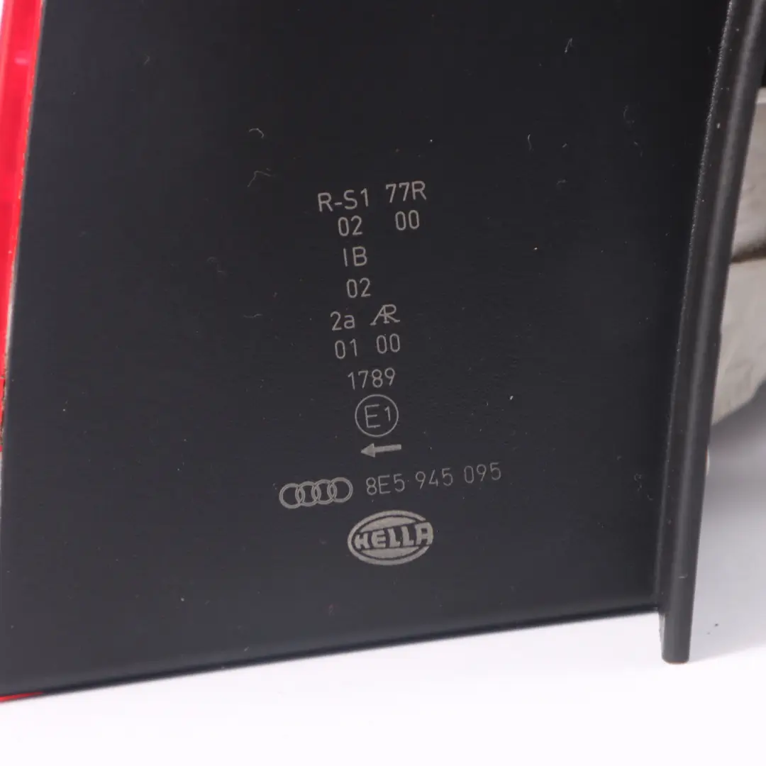 Luz Trasera Panel Lateral Trasera Izquierda para Audi A4 B7 con número de pieza 8E5945095 Audi A4 B7 Luz Trasera Panel Lateral Trasera Izquierda - SKU 8E5945095 - Número de pieza 8E5945095