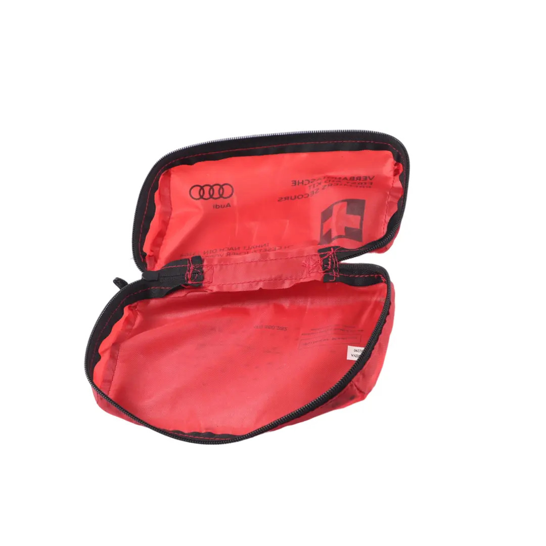 Universal First Aid Kit Medico d'Emergenza Rosso Marsupio per Audi con numero di parte 8F0860282 Audi Universal First Aid Kit Medico d'Emergenza Rosso Marsupio - SKU 8F0860282 - Numero di parte 8F0860282