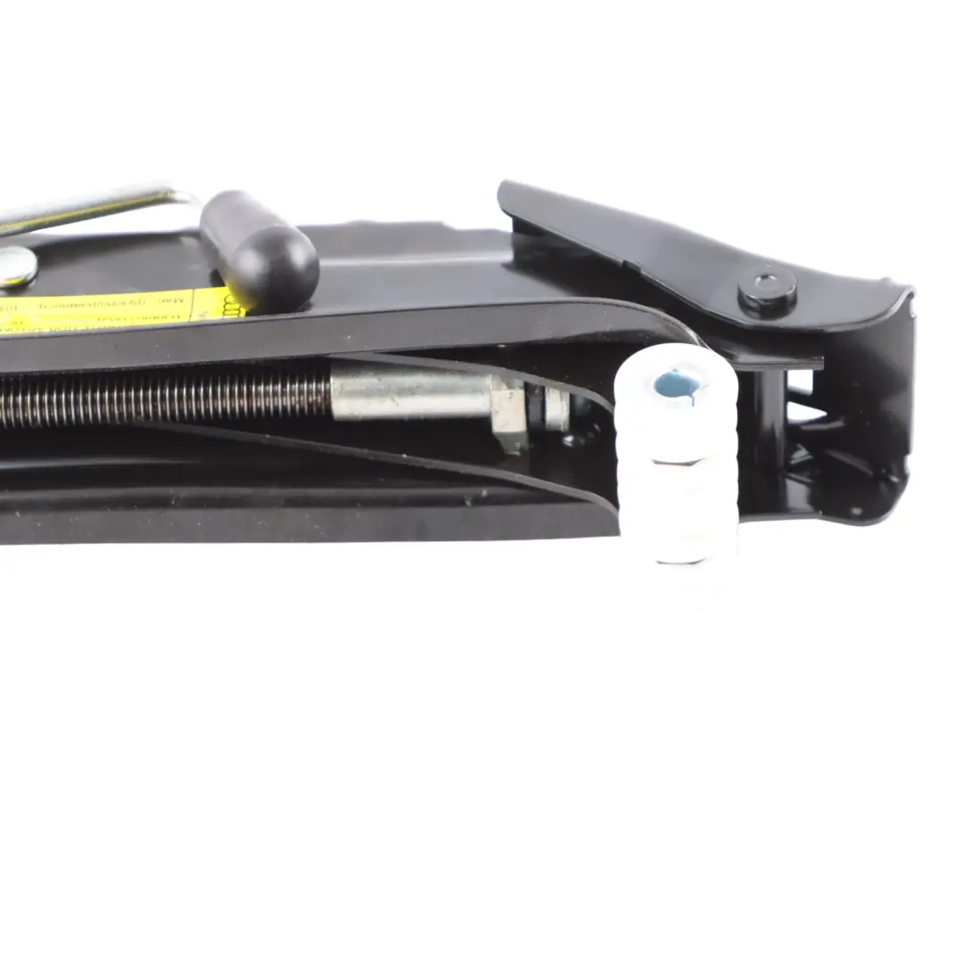 Cric Sollevatore Ruota Attrezzo Sollevamento per Audi TT 8J con numero di parte 8J0011031B Audi TT 8J Cric Sollevatore Ruota Attrezzo Sollevamento - SKU 8J0011031B - Numero di parte 8J0011031B