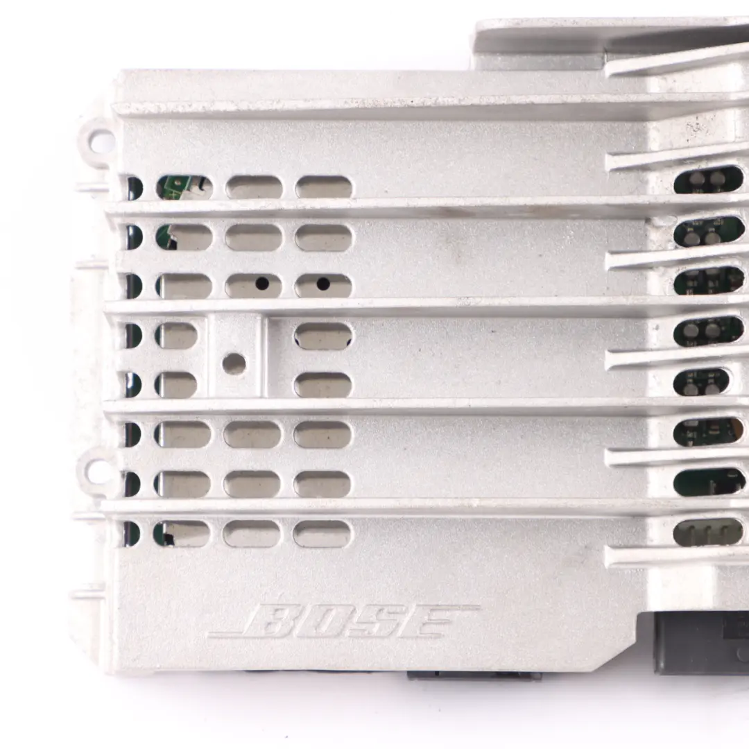 Audio Verstärker Radio Sound BOSE Einheit für Audi TT 8J mit Teilenummer 8J0035223D Audi TT 8J Audio Verstärker Radio Sound BOSE Einheit - SKU 8J0035223D - Teilenummer 8J0035223D
