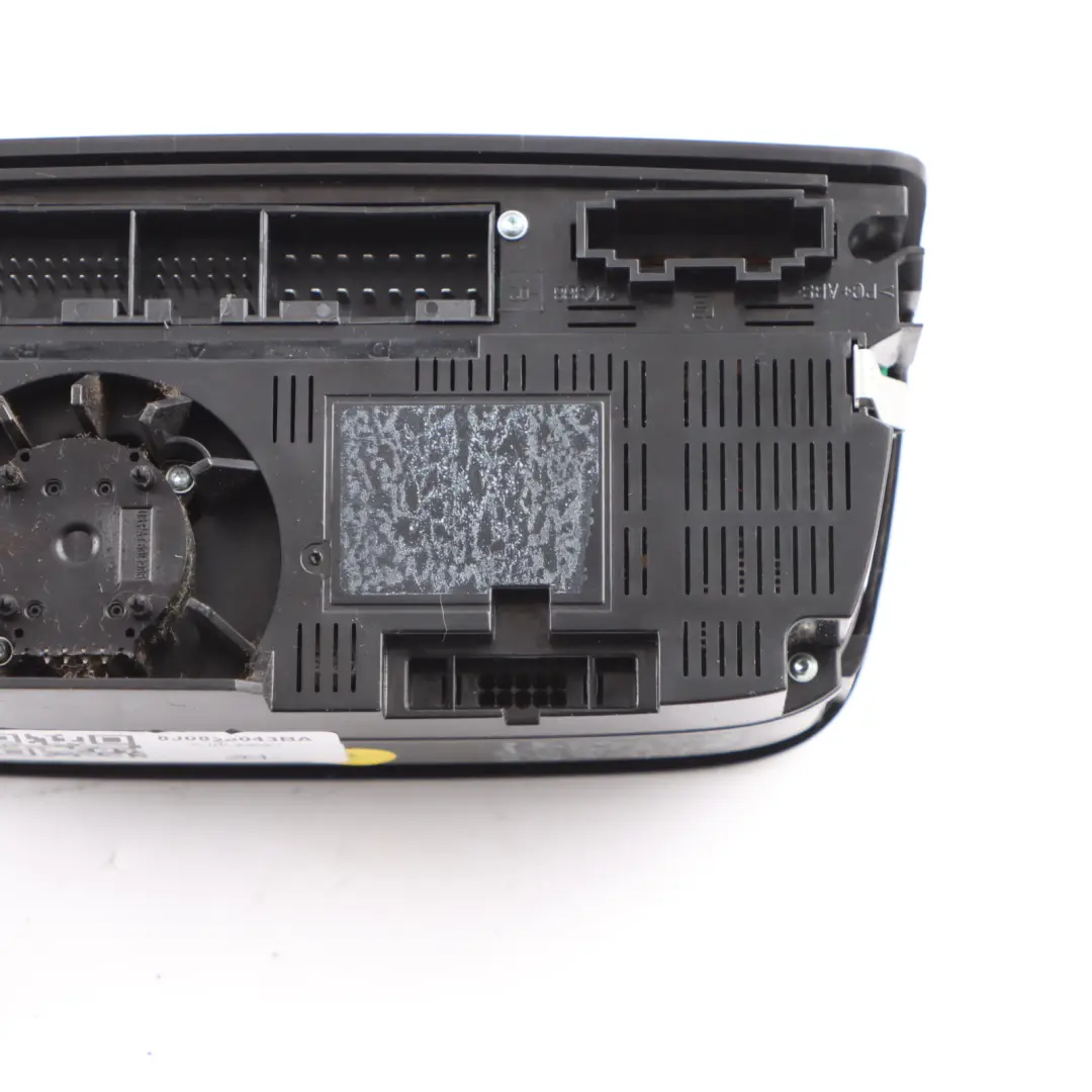 Mk2 8J Heizung Klimatisierung A/C Einheit Klimaanlagen Panel für Audi TT mit Teilenummer 8J0820043BA Audi TT Mk2 8J Heizung Klimatisierung A/C Einheit Klimaanlagen Panel - SKU 8J0820043BA - Teilenummer 8J0820043BA