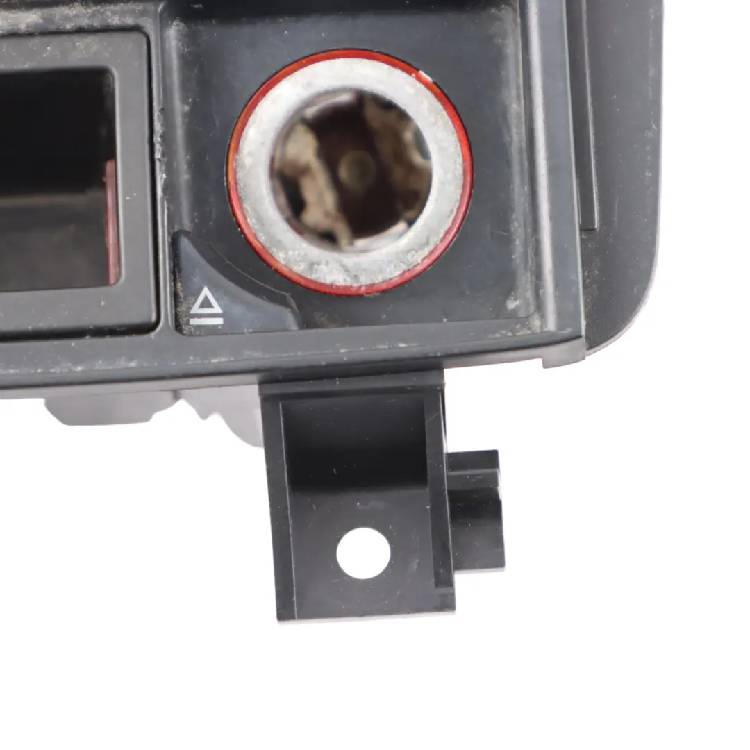 Audi TT 8J Embellecedor cenicero consola central Enchufe 12V - SKU 8J0857951A - Número de pieza 8J0857951A