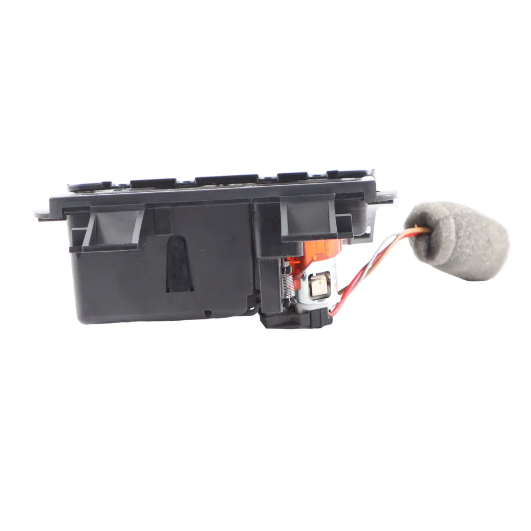Audi TT 8J Embellecedor cenicero consola central Enchufe 12V - SKU 8J0857951A - Número de pieza 8J0857951A