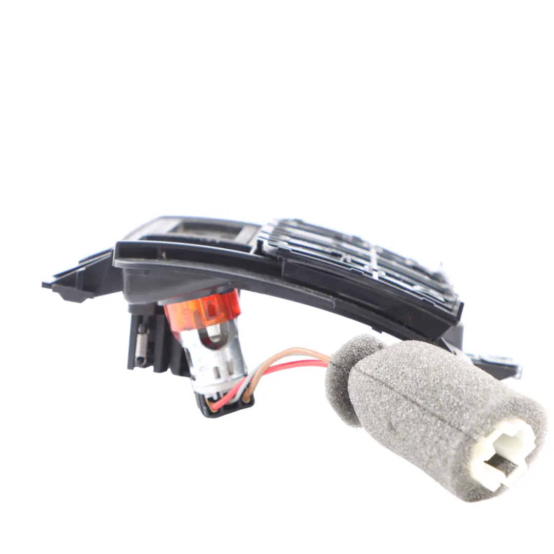 Audi TT 8J Embellecedor cenicero consola central Enchufe 12V - SKU 8J0857951A - Número de pieza 8J0857951A