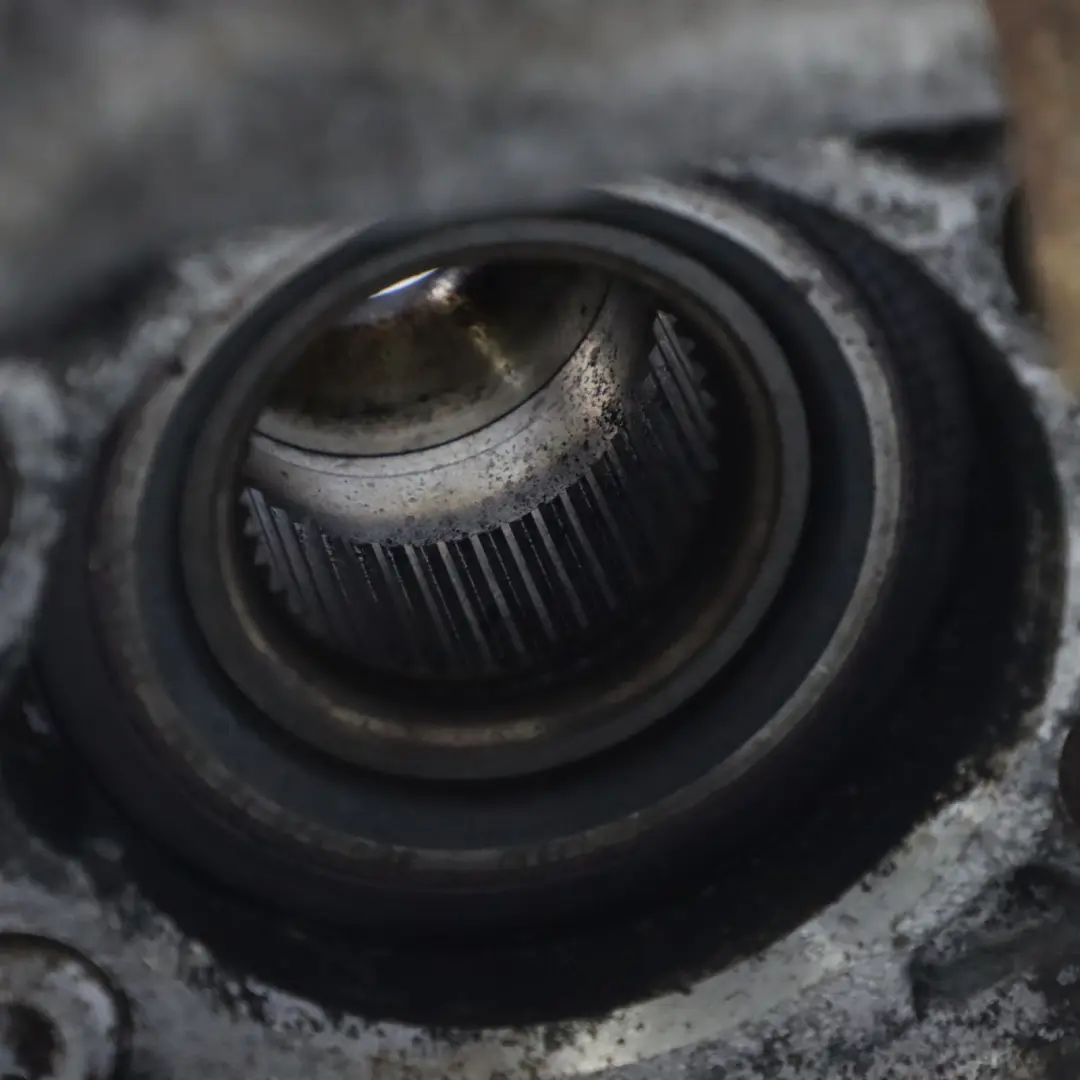 Roulement Roue Arrière Hub Gauche Knuckle pour Audi A5 8T à propos du numéro de pièce 8K0505431AE Audi A5 8T Roulement Roue Arrière Hub Gauche Knuckle - SKU 8K0505431AE-1 - Numéro de pièce 8K0505431AE