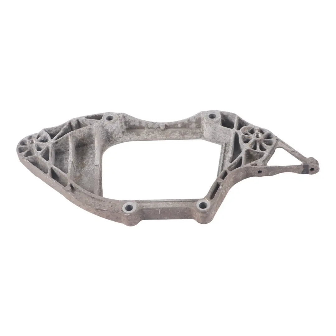 Eje Trasero Soporte Diferencial Soporte para Audi A5 8T con número de pieza 8K0599287G Audi A5 8T Eje Trasero Soporte Diferencial Soporte - SKU 8K0599287G - Número de pieza 8K0599287G