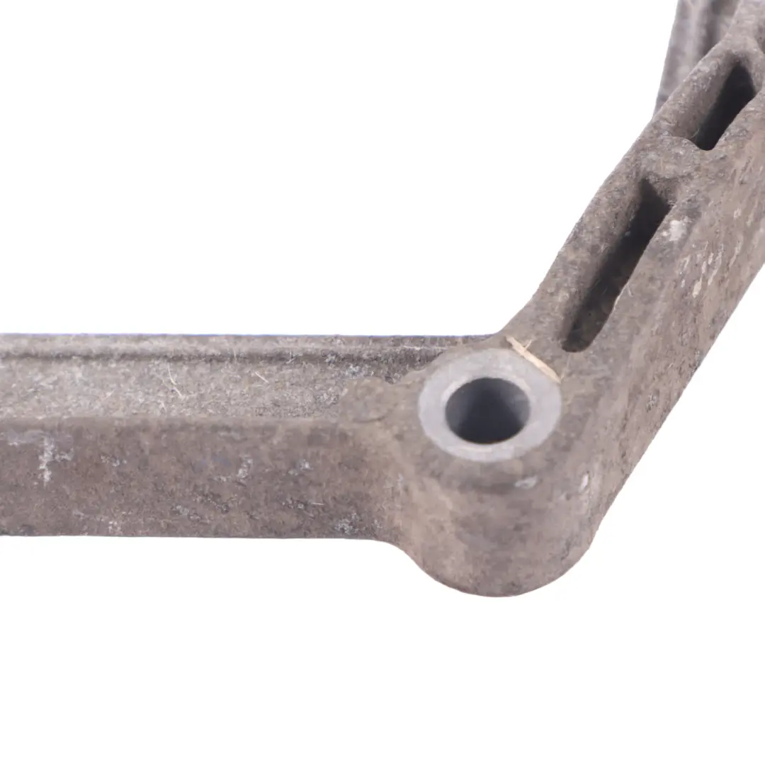 Hinterachse Differential Halterung für Audi A5 8T mit Teilenummer 8K0599287G Audi A5 8T Hinterachse Differential Halterung - SKU 8K0599287G - Teilenummer 8K0599287G