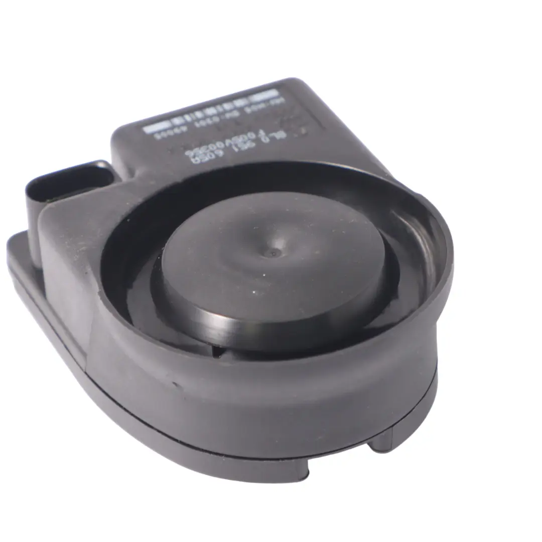 Alarm System Siren Anti-Theft Horn Signal to Audi A4 B7 with Part number 8L0951605A Audi A4 B7 Alarm System Siren Anti-Theft Horn Signal - SKU 8L0951605A - Part number 8L0951605A