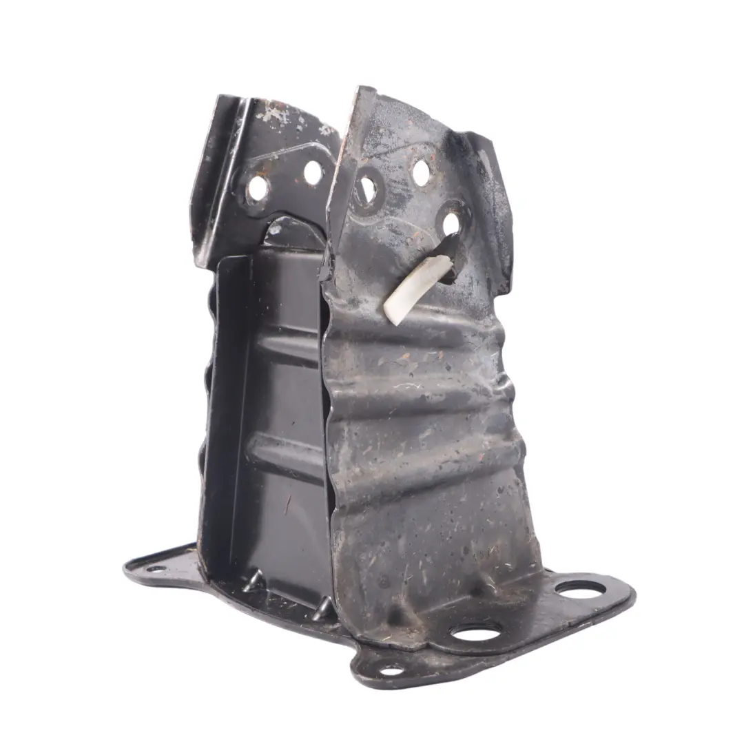 Support pare-chocs avant Support de fixation gauche pour Audi A3 E 104 T à propos du numéro de pièce 8P0807133A Audi A3 E 104 T Support pare-chocs avant Support de fixation gauche - SKU 8P0807133A - Numéro de pièce 8P0807133A