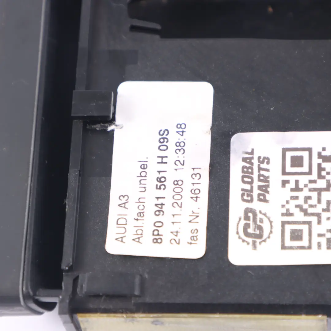 Audi A3 8P Salpicadero Bandeja Almacenamiento Embellecedor - SKU 8P0941561J - Número de pieza 8P0941561J