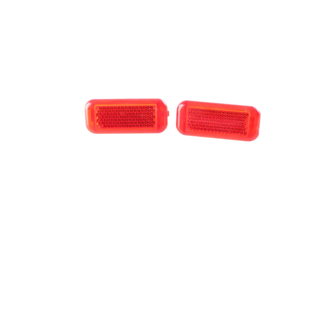 Reflector Puerta Delantera Trasera Izquierda Derecha Roja para Audi A3 8P con número de pieza 8P0947412 Audi A3 8P Reflector Puerta Delantera Trasera Izquierda Derecha Roja - SKU 8P0947412 - Número de pieza 8P0947412