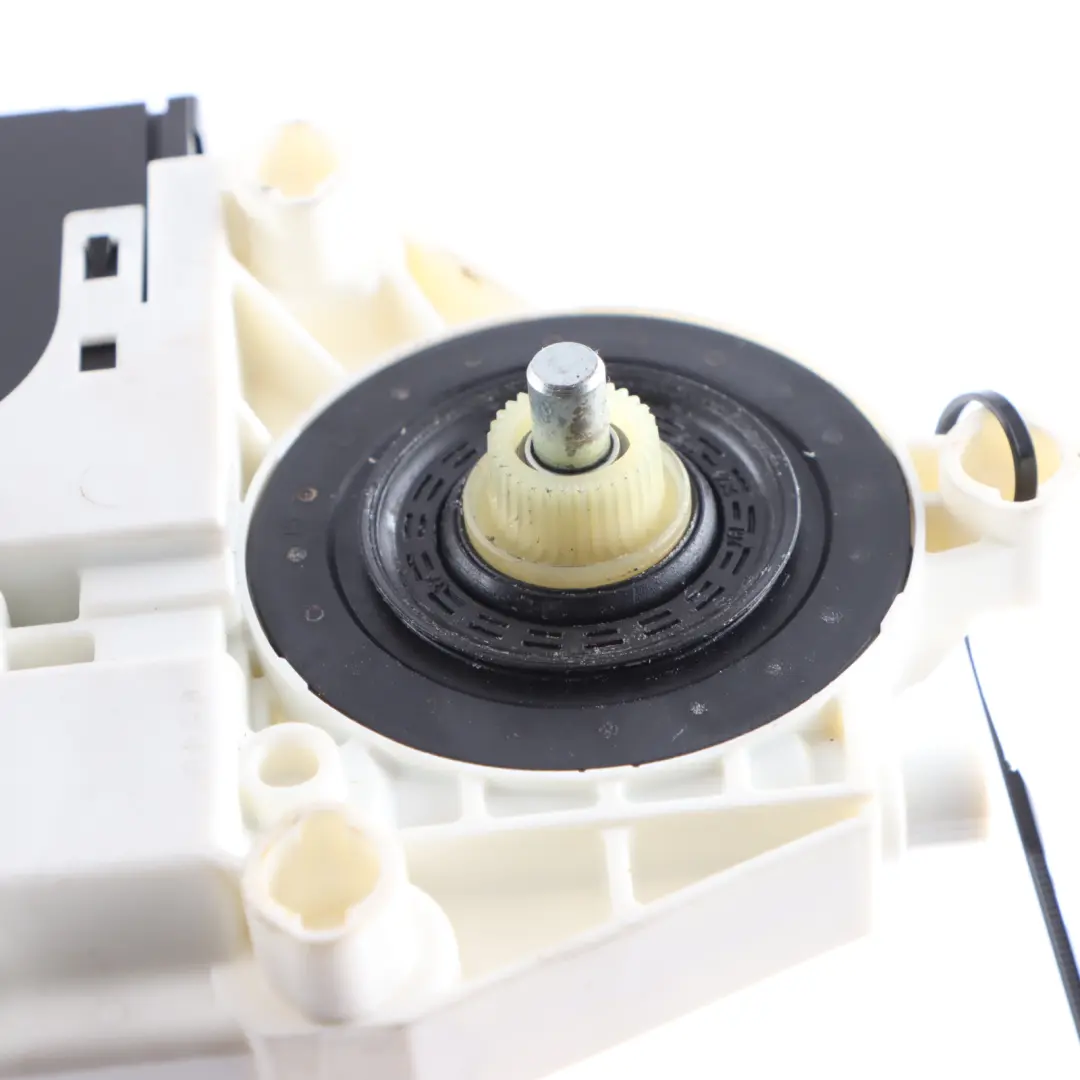 Fenster Heber Motor Tür Vorne Links für Audi A3 8P mit Teilenummer 8P0959802H Audi A3 8P Fenster Heber Motor Tür Vorne Links - SKU 8P0959802H - Teilenummer 8P0959802H