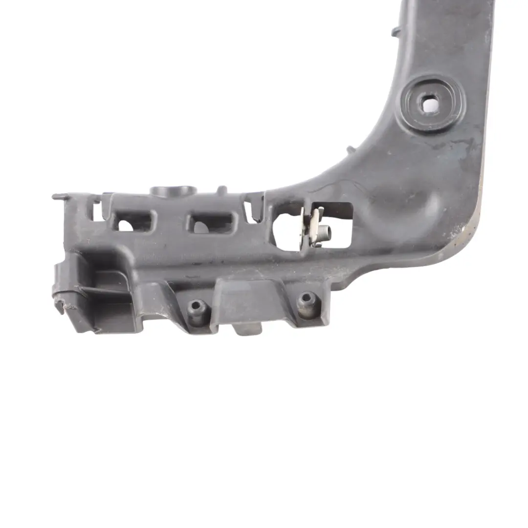 Supporto Guida Paraurti Posteriore Sinistro Finitura per Audi A3 8P con numero di parte 8P4807377B Audi A3 8P Supporto Guida Paraurti Posteriore Sinistro Finitura - SKU 8P4807377B - Numero di parte 8P4807377B