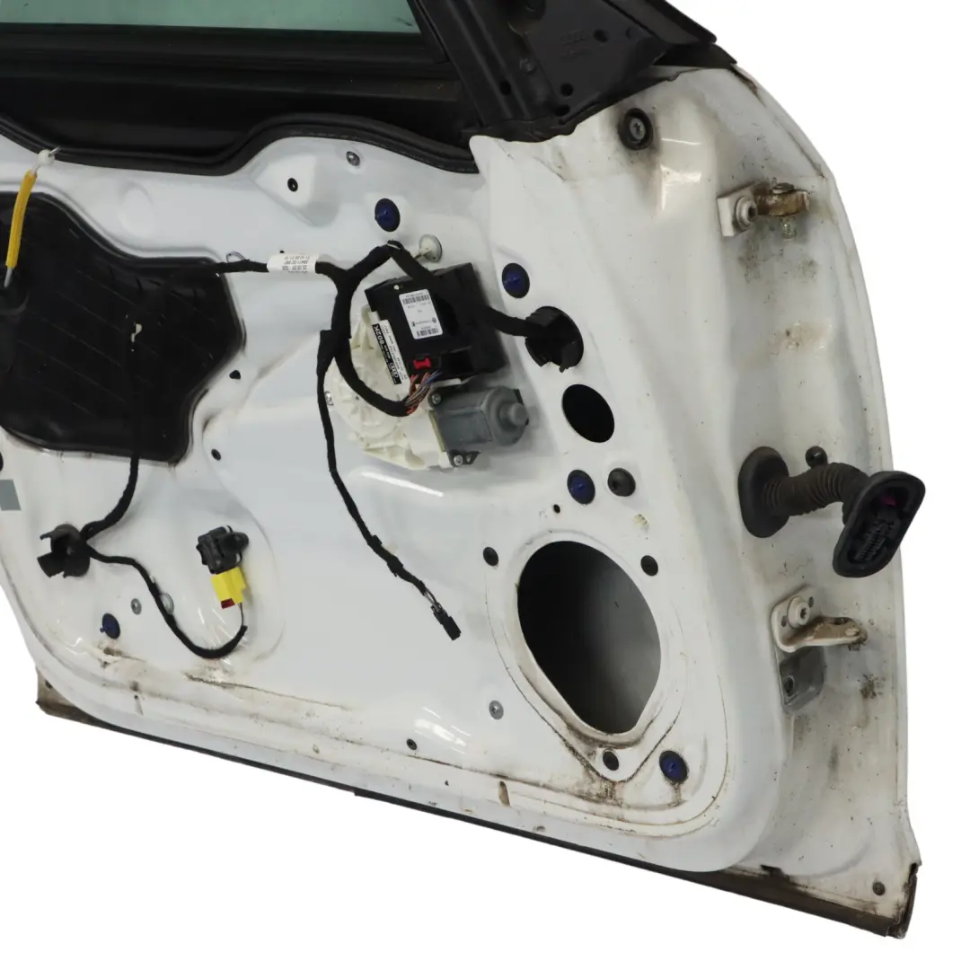 Sportback Door Front Left N/S Covering Panel Ibis White - Y9C to Audi A3 8P with Part number 8P4831051A Audi A3 8P Sportback Door Front Left N/S Covering Panel Ibis White - Y9C - SKU 8P4831051A-IWH - Part number 8P4831051A