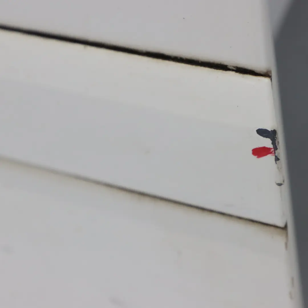 Sportback Puerta Delantera Izquierda Ibis Blanco - Y9C para Audi A3 8P con número de pieza 8P4831051A Audi A3 8P Sportback Puerta Delantera Izquierda Ibis Blanco - Y9C - SKU 8P4831051A-IWH - Número de pieza 8P4831051A