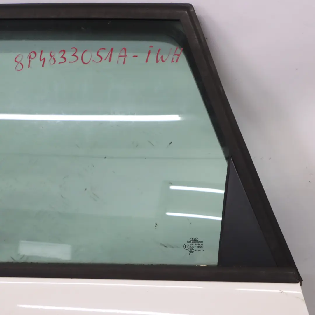 Sportback Porta Posteriore Sinistra Bianco Ibis - Y9C per Audi A3 8P con numero di parte 8P4833051A Audi A3 8P Sportback Porta Posteriore Sinistra Bianco Ibis - Y9C - SKU 8P4833051A-IWH - Numero di parte 8P4833051A