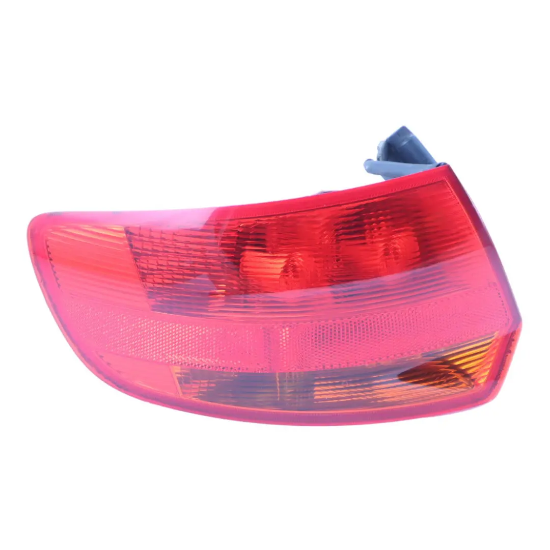 Trunk Boot Left N/S Tailgate Lamp Light LED to Audi A3 8P Rear with Part number 8P4945095C Audi A3 8P Rear Trunk Boot Left N/S Tailgate Lamp Light LED - SKU 8P4945095C - Part number 8P4945095C