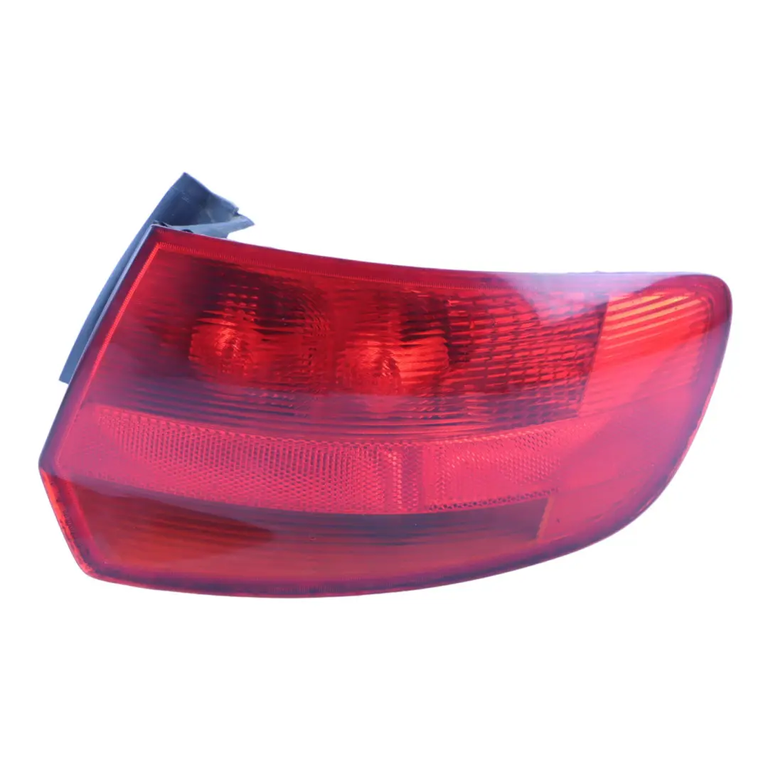 Tail Brake Light Lamp Right O/S Side Indicator to Audi A3 8P Rear with Part number 8P4945096C Audi A3 8P Rear Tail Brake Light Lamp Right O/S Side Indicator - SKU 8P4945096C - Part number 8P4945096C