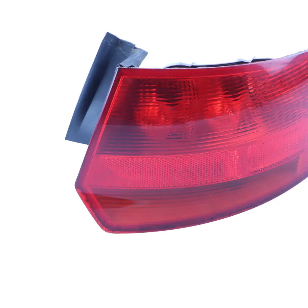 Tail Brake Light Lamp Right O/S Side Indicator to Audi A3 8P Rear with Part number 8P4945096C Audi A3 8P Rear Tail Brake Light Lamp Right O/S Side Indicator - SKU 8P4945096C - Part number 8P4945096C