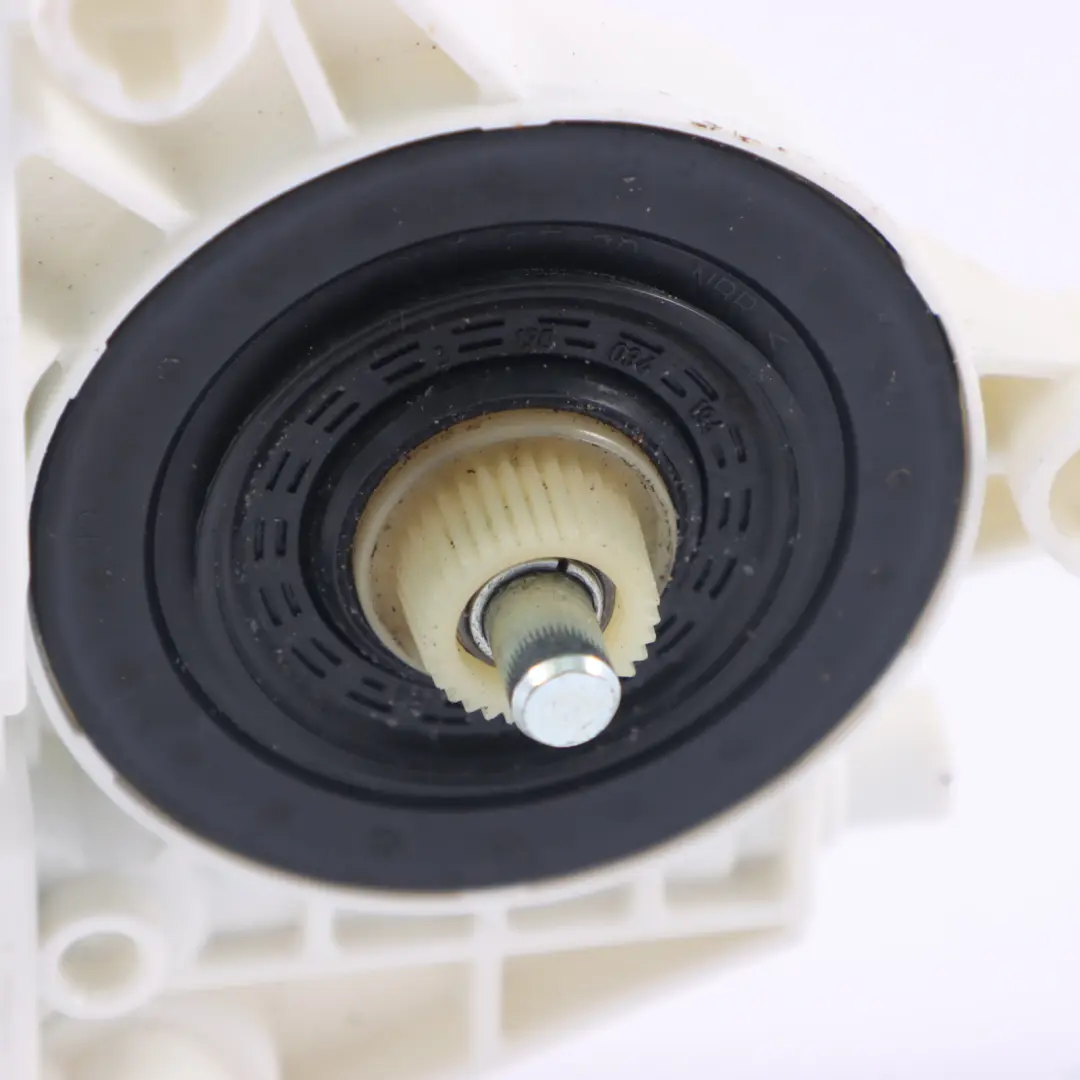 Moteur De Lève-Vitre Arrière Droit 8P4959802F pour Audi A3 8P à propos du numéro de pièce 8P4959802E Audi A3 8P Moteur De Lève-Vitre Arrière Droit 8P4959802F - SKU 8P4959802E - Numéro de pièce 8P4959802E