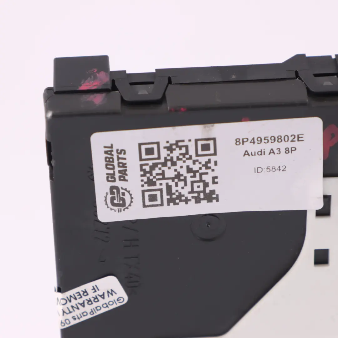 Audi A3 8P Rear Door Window Lifter Right O/S Regulator Motor 8P4959802F - SKU 8P4959802E - Part number 8P4959802E