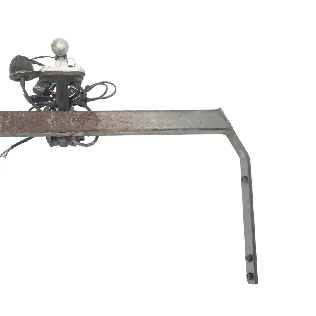 Hak Holowniczy Przyczepy Belka do Audi A3 8P o numerze 8P7092155 Audi A3 8P Hak Holowniczy Przyczepy Belka - SKU 8P7092155 - Numer Części 8P7092155