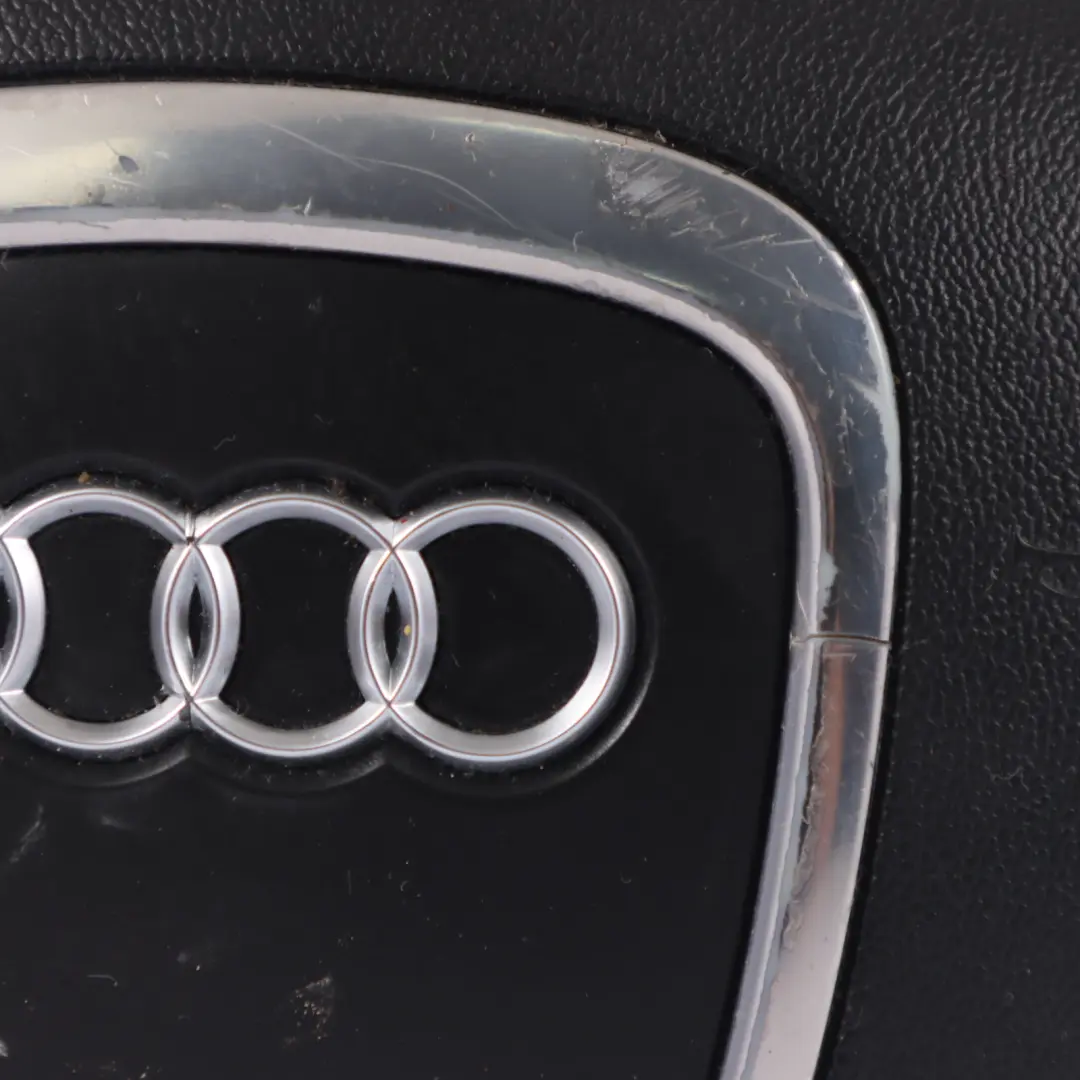 E104 T Poduszka Powietrzna Kierowcy do Audi A3 o numerze 8P7880201E Audi A3 E104 T Poduszka Powietrzna Kierowcy - SKU 8P7880201E - Numer Części 8P7880201E