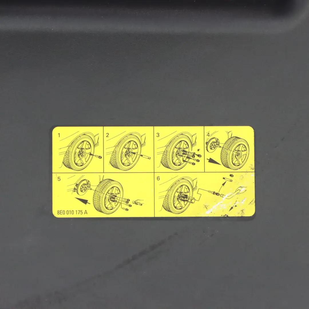 Audi A5 8T Maletero Rueda de Repuesto Cubierta Batería Panel - SKU 8T0012116A - Número de pieza 8T0012116A