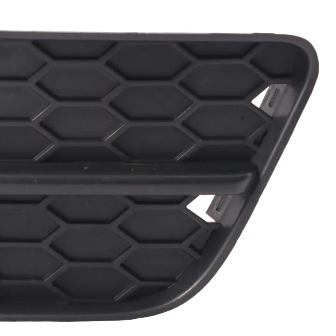 Audi A5 8T Kratka Halogenu Atrapa Zderzaka Prawy Przód - SKU 8T0807682 - Numer Części 8T0807682