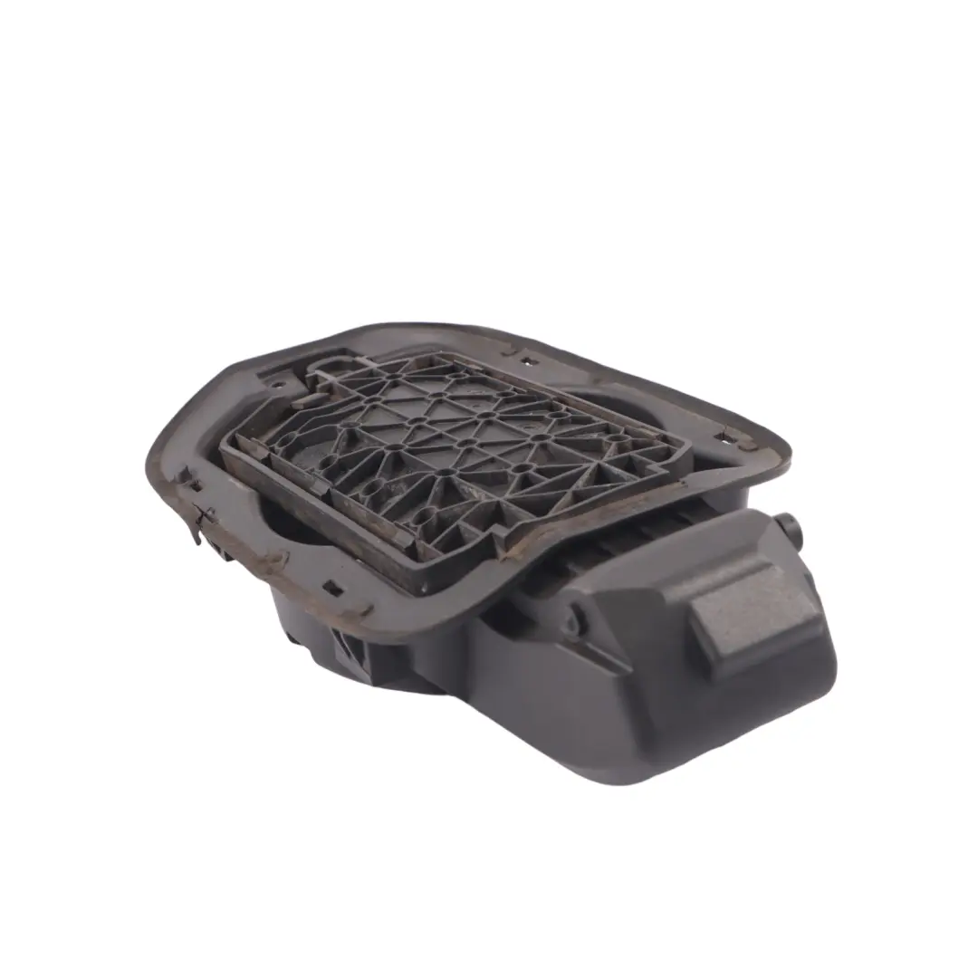 Audi A5 8T Kraftstofftankklappe Abdeckung Montagegehäuse Halterung - SKU 8T0809857 - Teilenummer 8T0809857