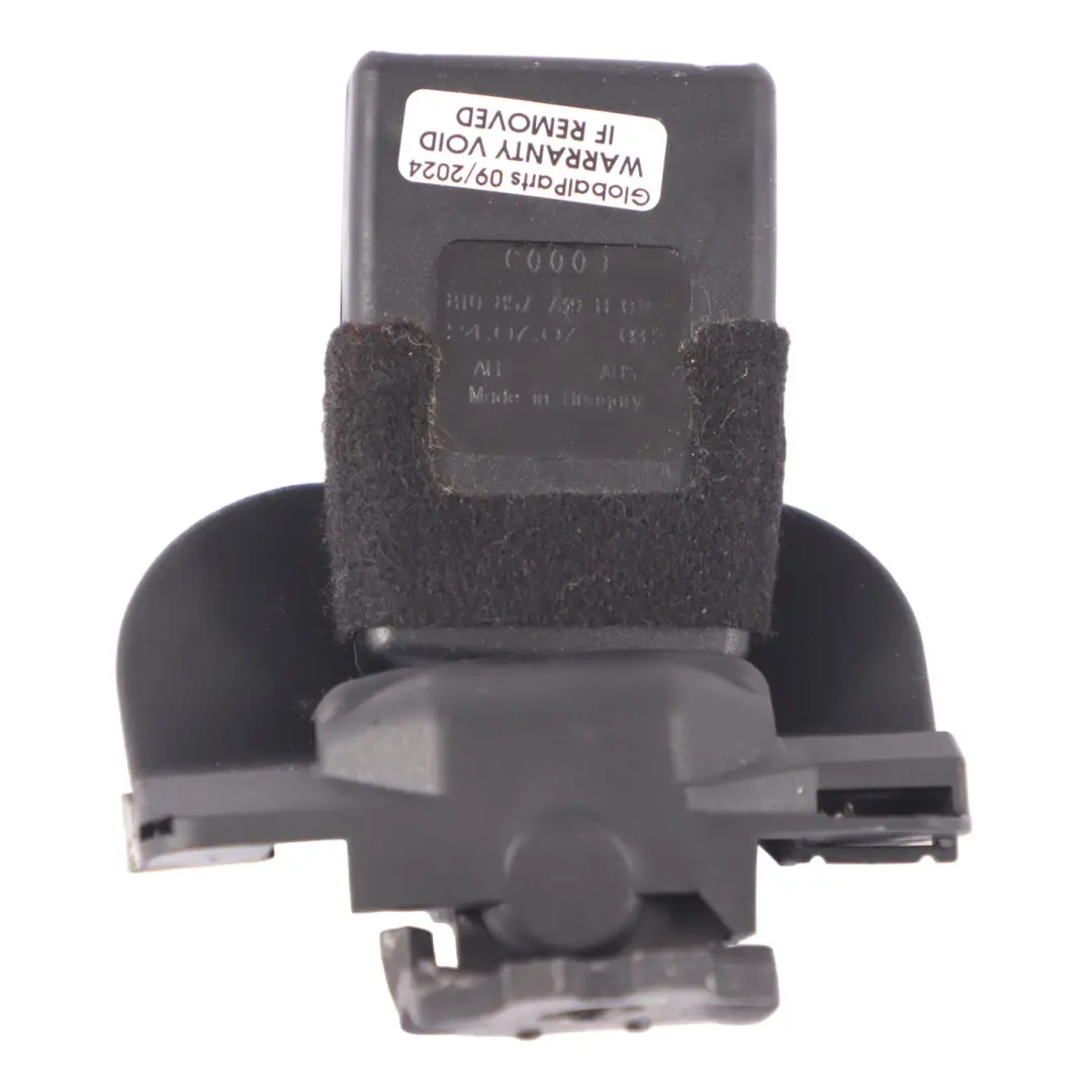 Fibbia Cintura Sicurezza Inferiore Sinistra Destra per Audi A5 8T con numero di parte 8T0857739H Audi A5 8T Fibbia Cintura Sicurezza Inferiore Sinistra Destra - SKU 8T0857739H - Numero di parte 8T0857739H