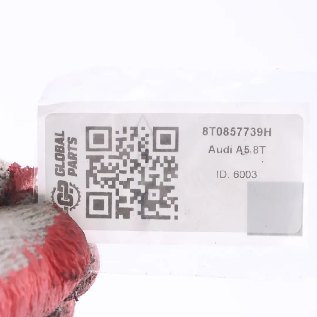 Fibbia Cintura Sicurezza Inferiore Sinistra Destra per Audi A5 8T con numero di parte 8T0857739H Audi A5 8T Fibbia Cintura Sicurezza Inferiore Sinistra Destra - SKU 8T0857739H - Numero di parte 8T0857739H