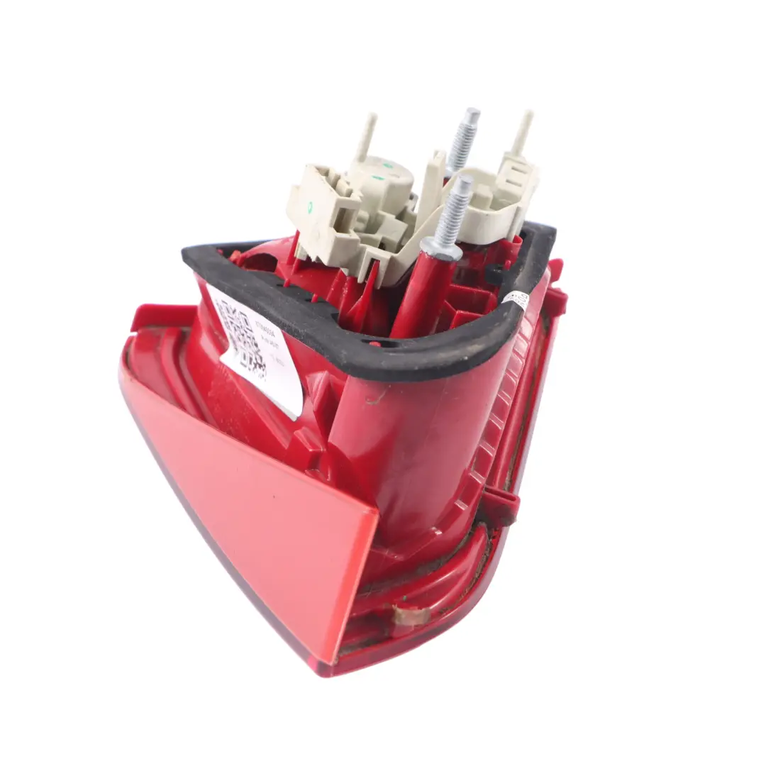 Lampa Tylna Prawa Wewnętrzna Tył Prawo do Audi A5 8T o numerze 8T0945094 Audi A5 8T Lampa Tylna Prawa Wewnętrzna Tył Prawo - SKU 8T0945094 - Numer Części 8T0945094