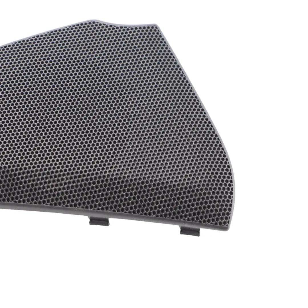 Audi Q3 8U Rejilla embellecedora puerta delantera panel derecho - SKU 8U0035410 - Número de pieza 8U0035410