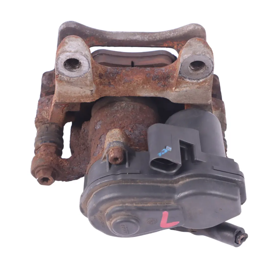 Zacisk Tylny Lewy Tył do Audi Q3 8U o numerze 8U0615403B Audi Q3 8U Zacisk Tylny Lewy Tył - SKU 8U0615403B - Numer Części 8U0615403B