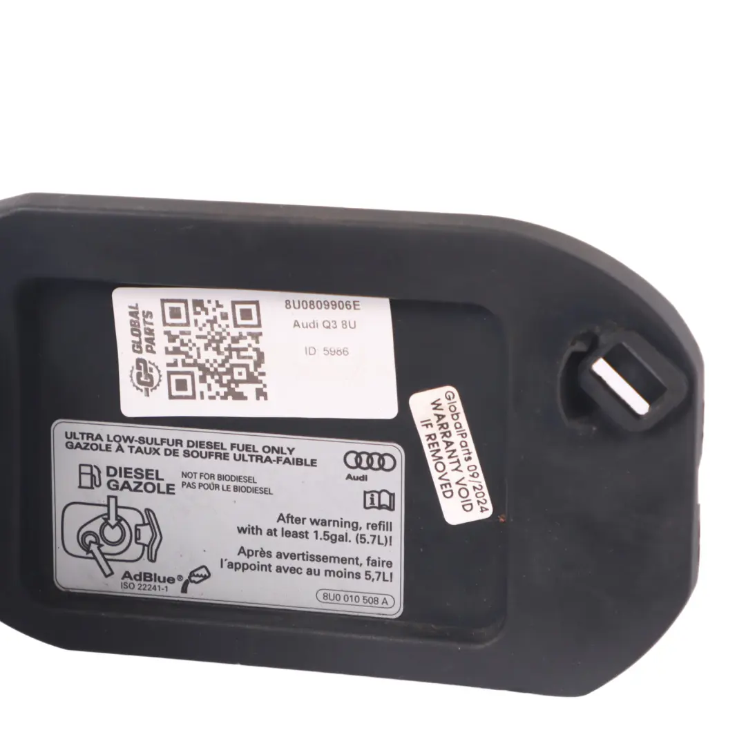 tappo copertura bocchettone riempimento carburante per Audi Q3 8U con numero di parte 8U0809906E Audi Q3 8U tappo copertura bocchettone riempimento carburante - SKU 8U0809906E - Numero di parte 8U0809906E