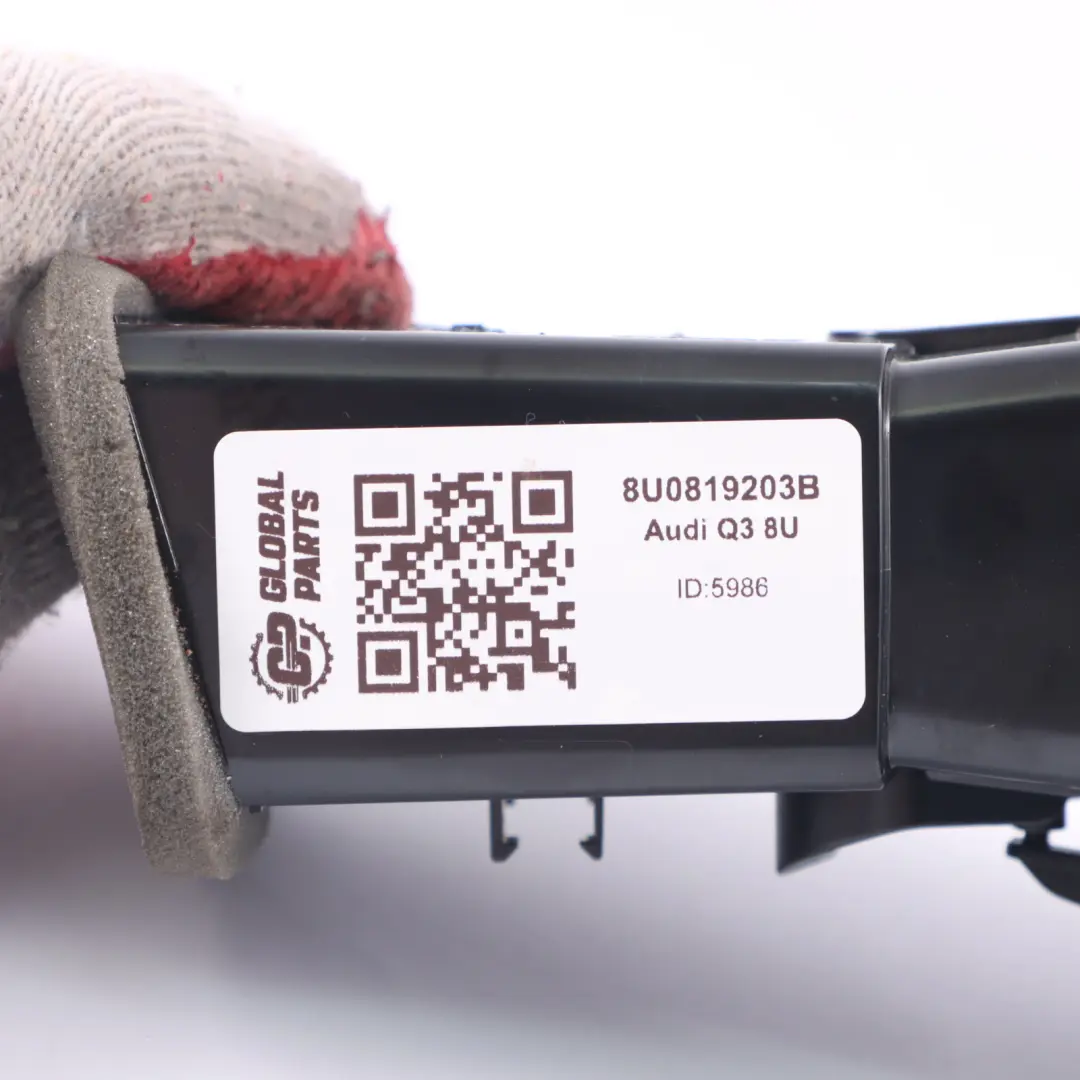 hintere Mittel Konsole Frisch Luftzufuhr Gitter Abdeckung für Audi Q3 8U mit Teilenummer 8U0819203B Audi Q3 8U hintere Mittel Konsole Frisch Luftzufuhr Gitter Abdeckung - SKU 8U0819203B - Teilenummer 8U0819203B