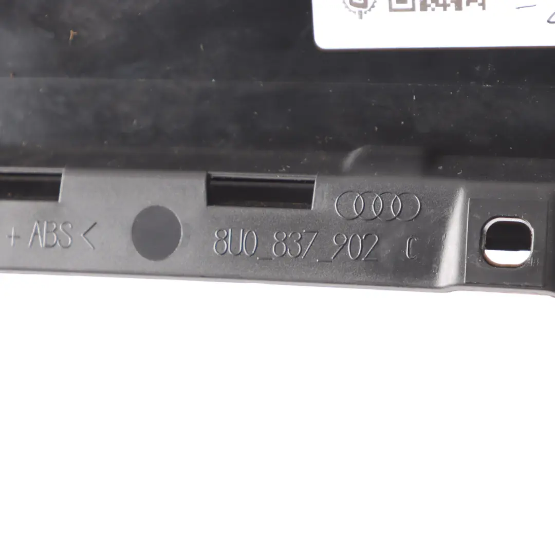 Acabado Puerta Delantera Derecha Marco Pilar B Panel Alto Brillo para Audi Q3 8U con número de pieza 8U0837902C Audi Q3 8U Acabado Puerta Delantera Derecha Marco Pilar B Panel Alto Brillo - SKU 8U0837902C - Número de pieza 8U0837902C